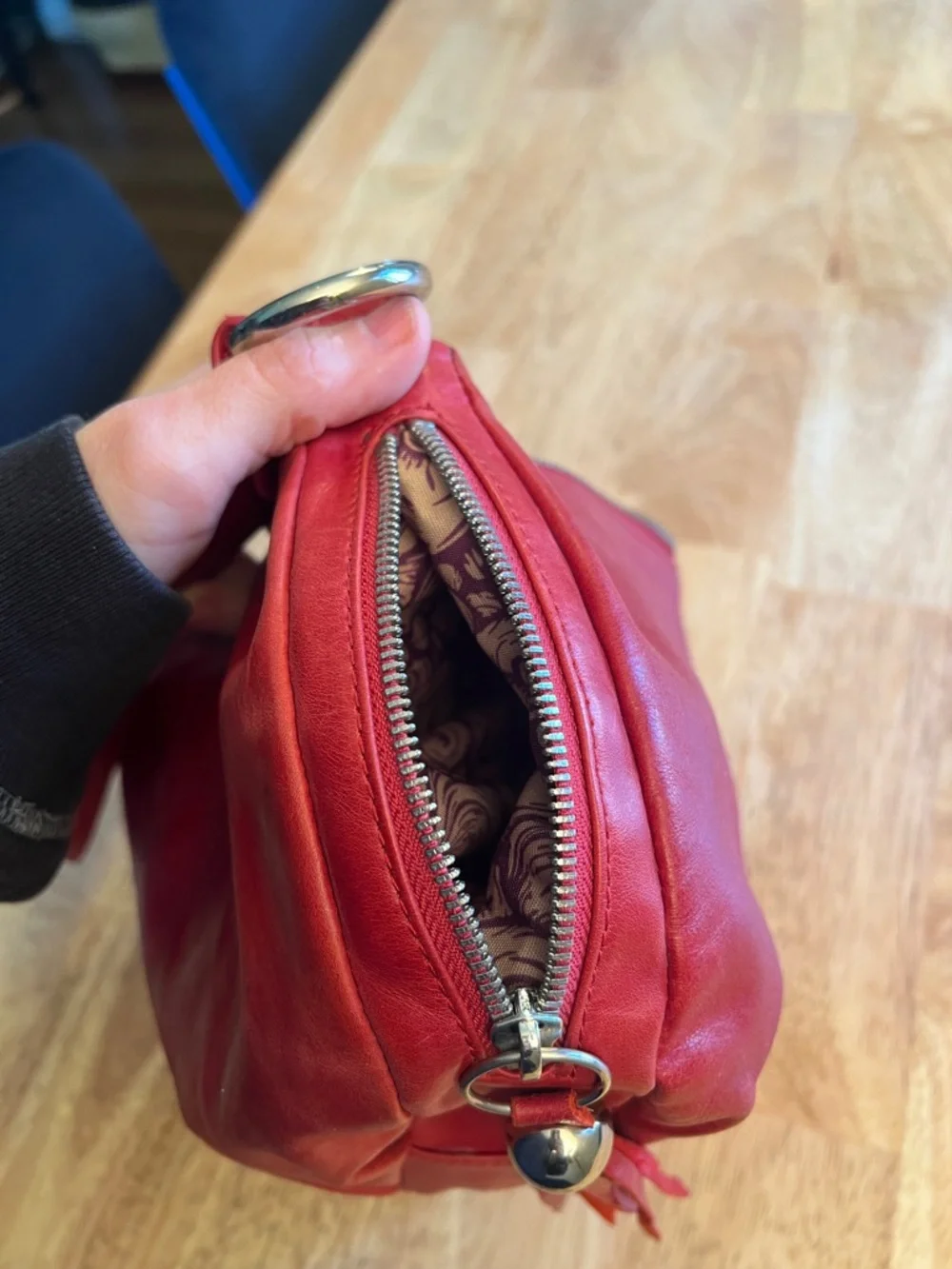 Vintage HOBO Red Leather Shoulder Bag with Side Zipper and Tassel - Picture 6 of 16